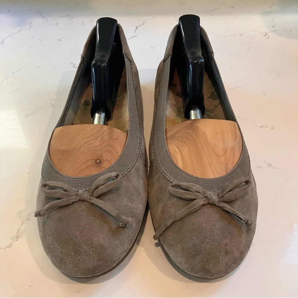 Vionic Matira Womens Size 8.5 Shoes Taupe Suede Bow Slip on Comfort Ballet Flats - Picture 4 of 12
